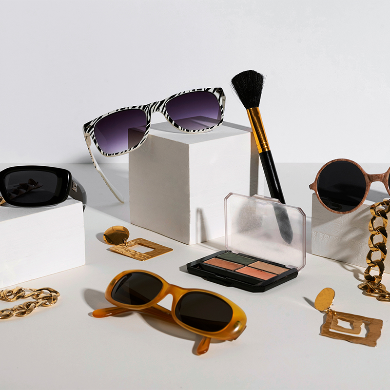 Top Must-Have Accessories for a Modern, Streamlined Lifestyle